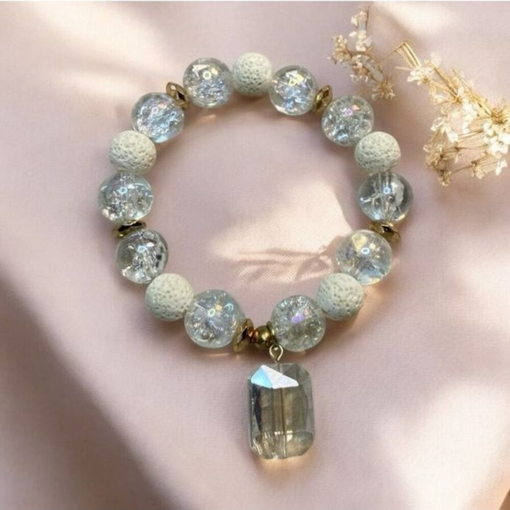 Handmade Bracelet diffusing essential oils